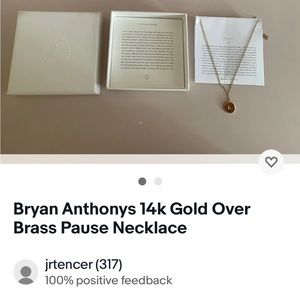 Pause necklace worn once